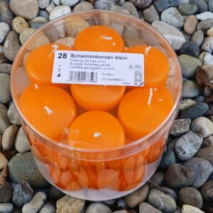 1000008812 300x300 - 28 kleine Schwimmkerzen ca. 30 x 50 mm in der Farbe mandarin